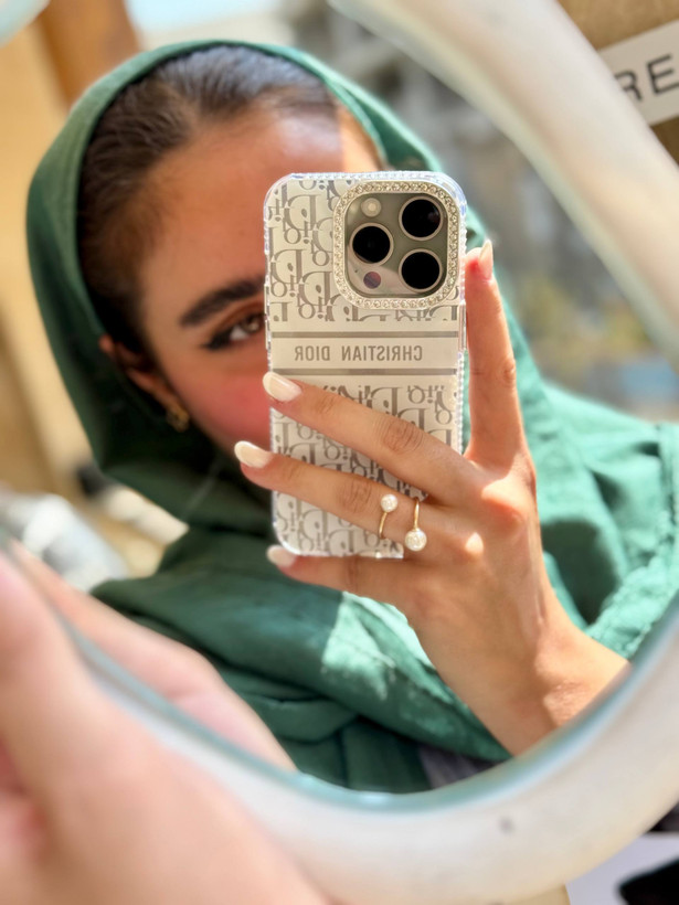 قاب White Christian Dior دور لنز نگین آیفون (کدC2076)